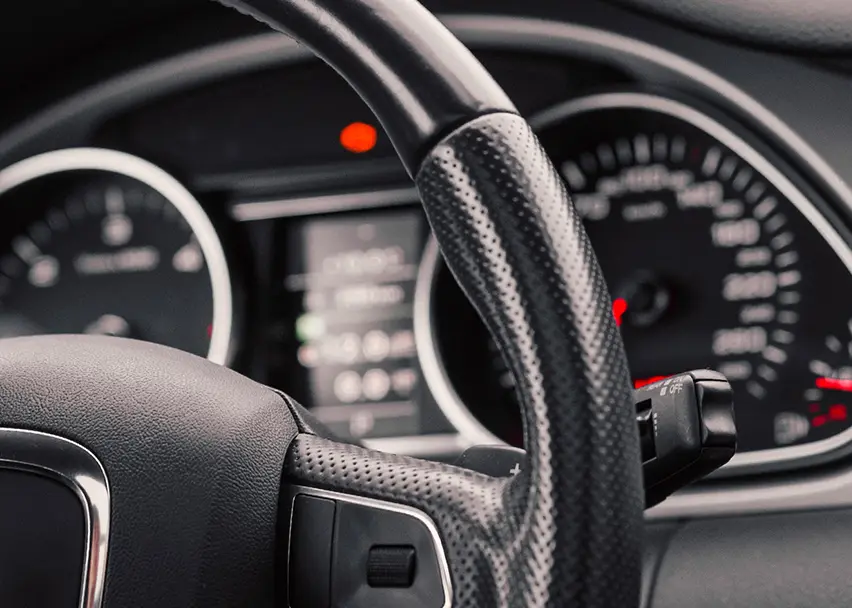 Autoaren osagarriak: zure autoaren errendimendua eta segurtasuna babesten dituen eszenaren atzean dagoen heroia Autoaren osagarriak: zure autoaren errendimendua eta segurtasuna babesten dituen eszenaren atzean dagoen heroia